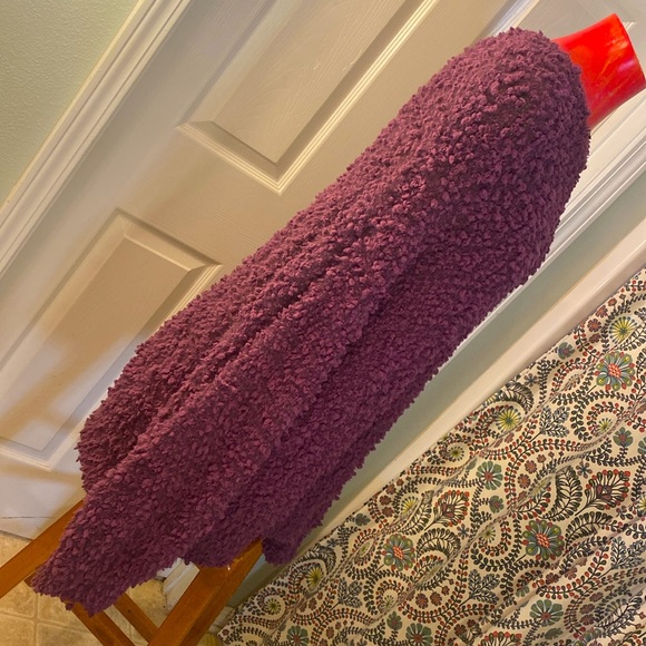 LISTICLE Oversized Purple Durple Purple Peter Eater Kawaii Fuzzy Sweater - Picture 10 of 12